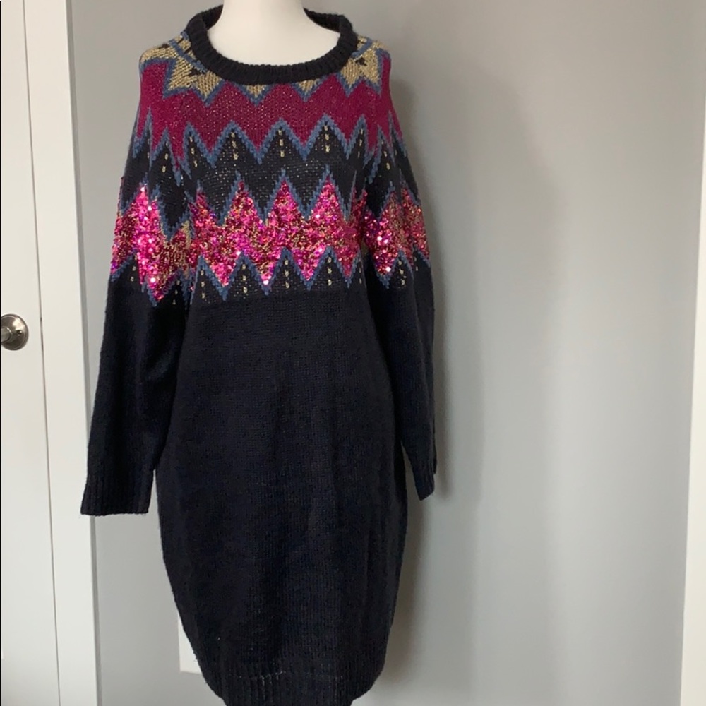 Solutions sweater dress